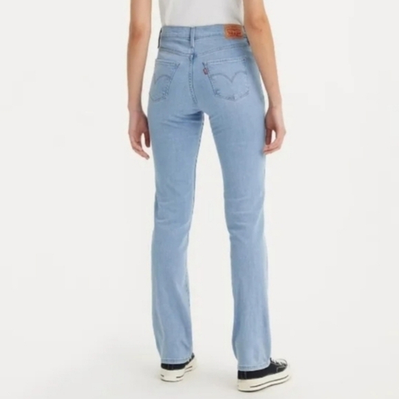 Levi's 314 Shaping Straight Mid Rise tummy Slimming Jean Pants - Picture 2 of 12